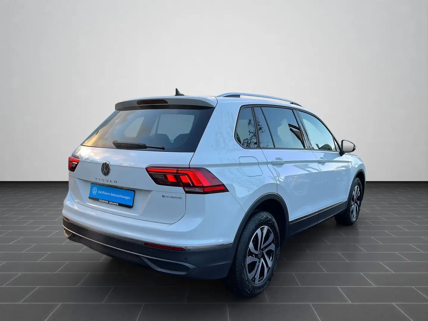 Volkswagen Tiguan 1.4 TSI, eHybrid, DSG, AHK, SHZ, EKLAPPE, Weiß - 2