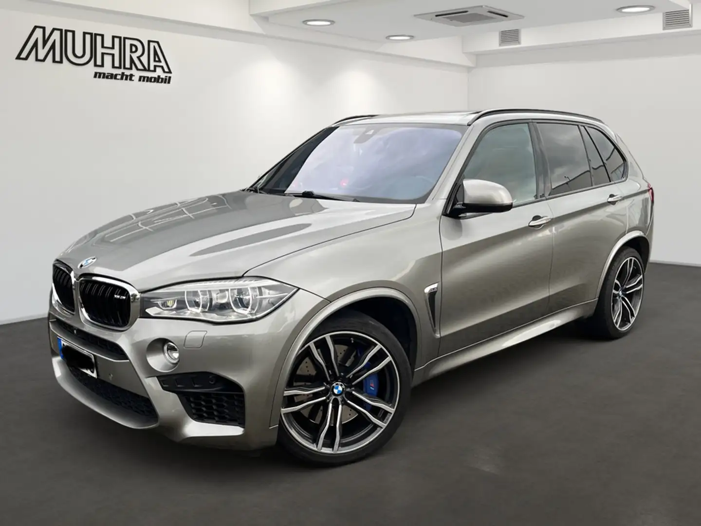 BMW X5 M Navi Prof. M Drivers Package Panorama AHK Grau - 2