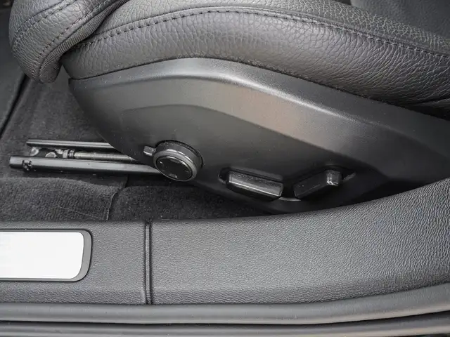 Volvo V60 Cross Country view 15