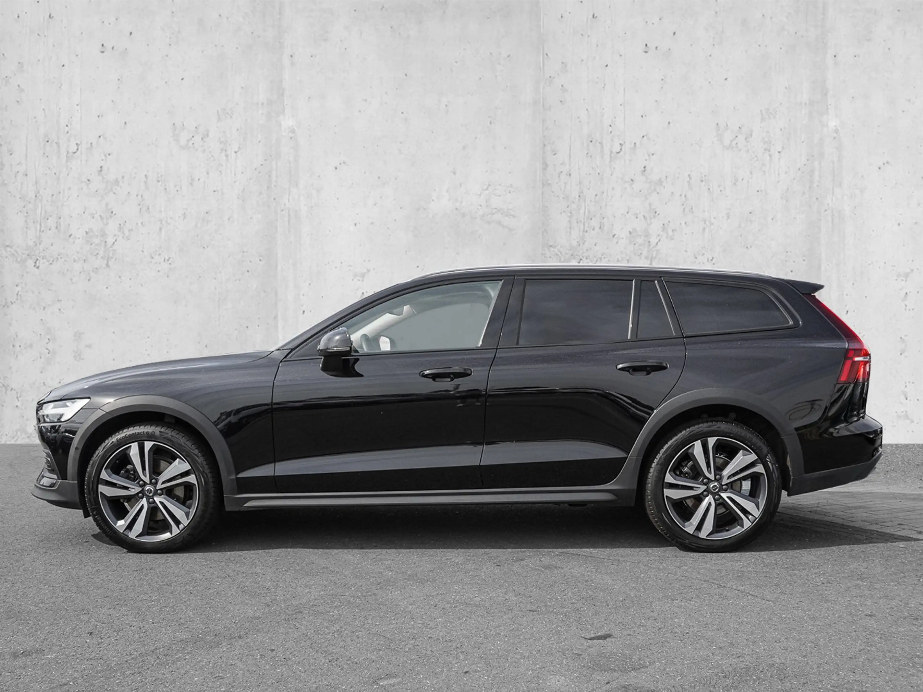 Volvo V60 Cross Country B4 AWD Plus LED Kamera — photo 5