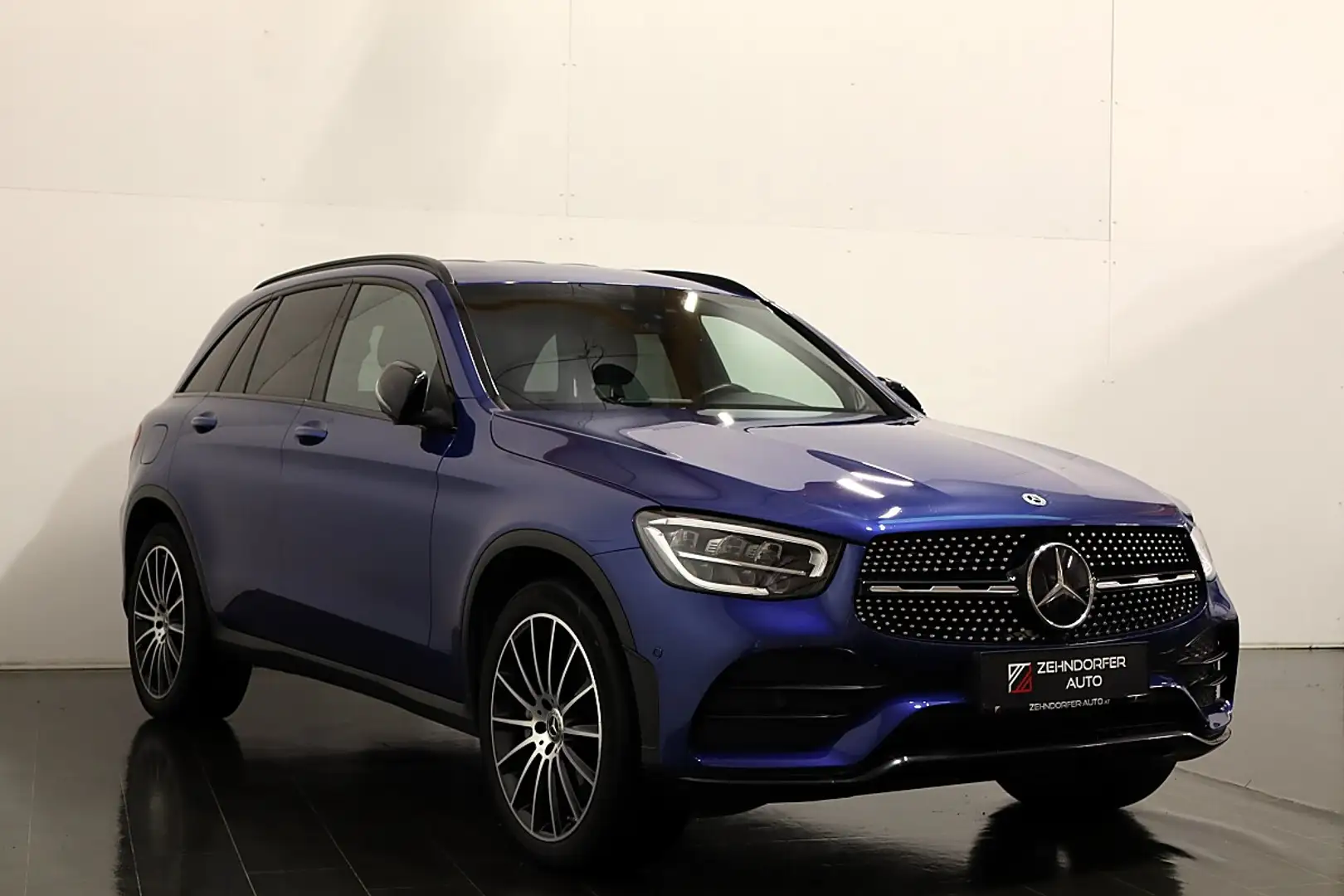 Mercedes-Benz GLC 300 d 4MATIC Aut. | AMG | AHK | 360° | 20'' | LED Blau - 2