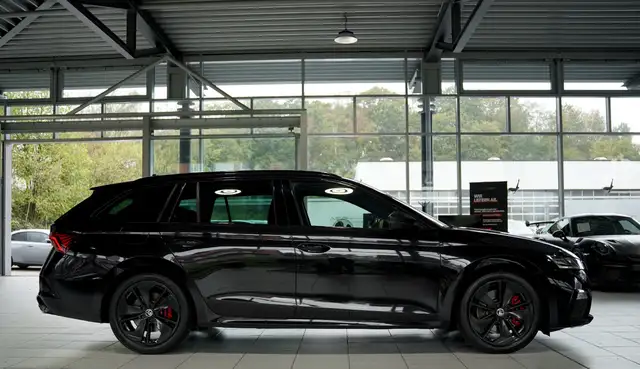 Skoda Octavia view 7