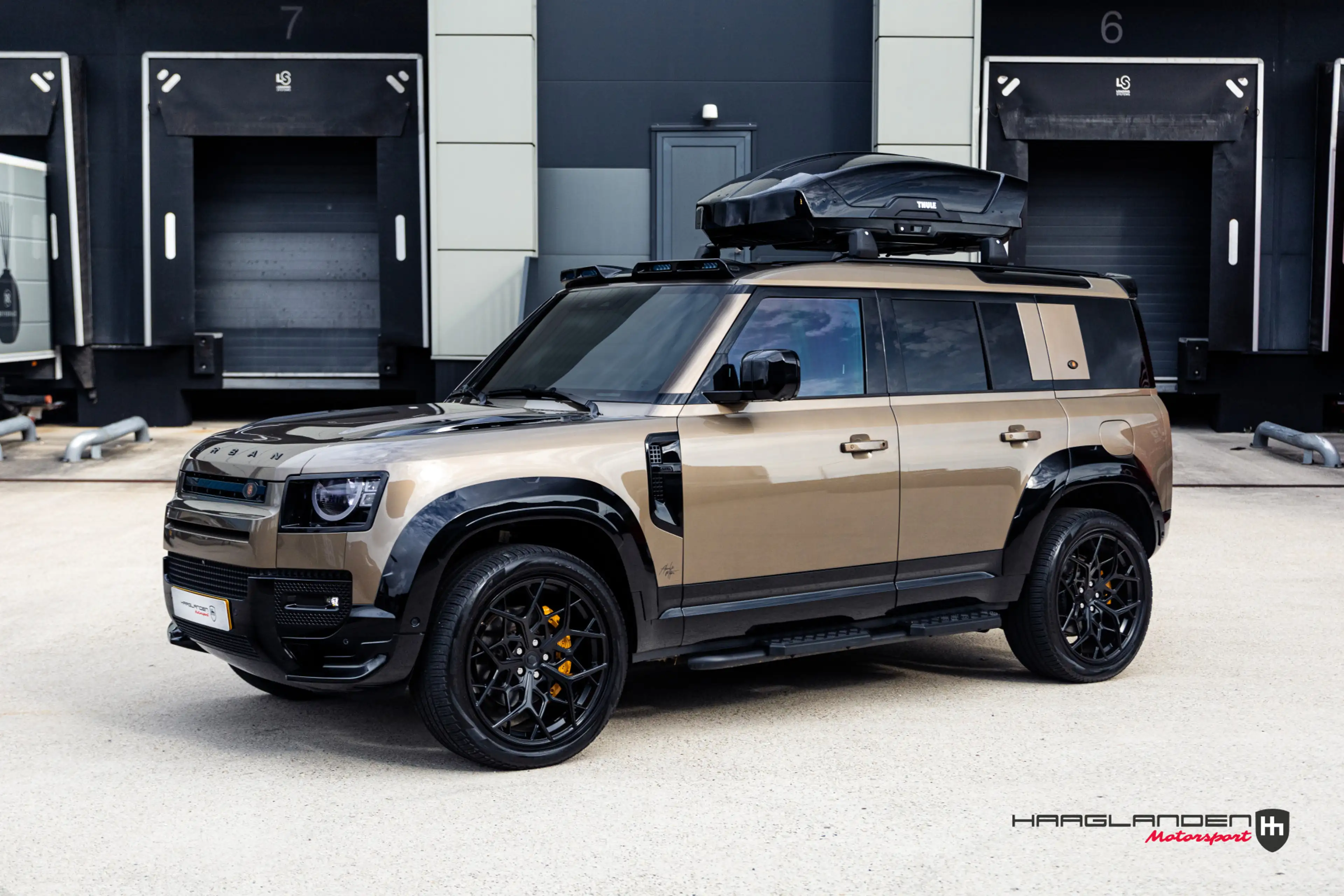 Land Rover Defender 110 Urban 2.0 P400e 110 S — photo 4