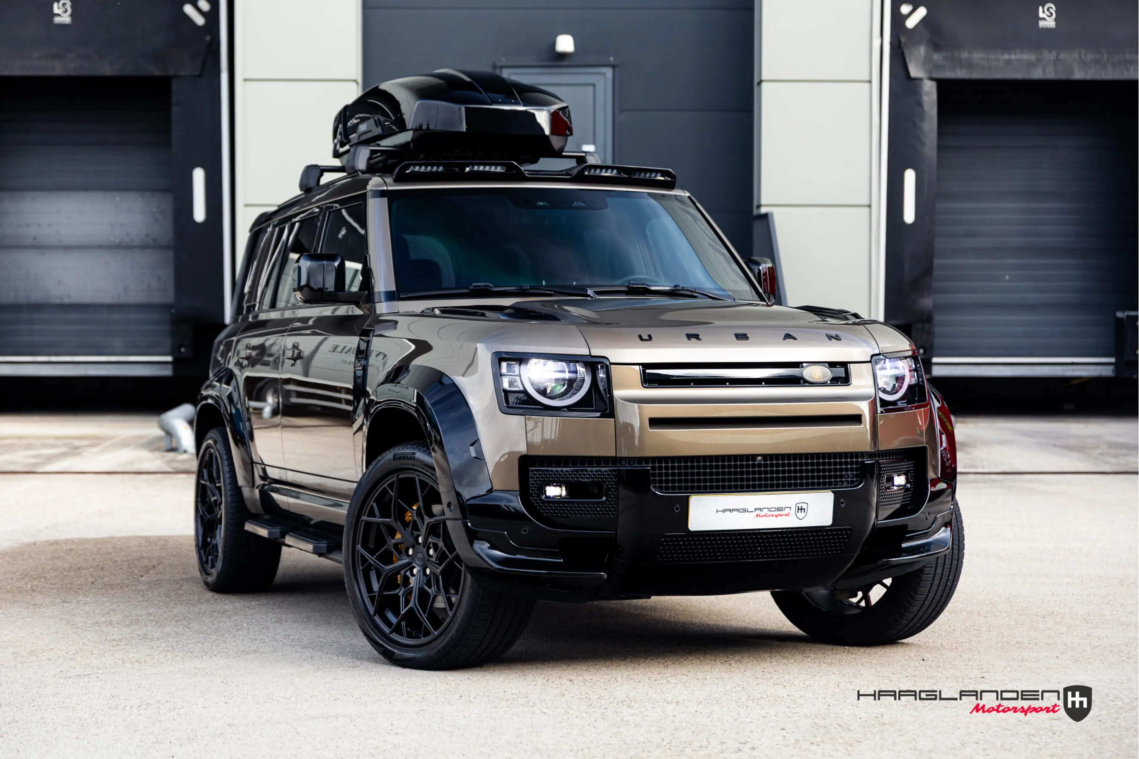 Land Rover Defender 110 Urban 2.0 P400e 110 S — photo 2