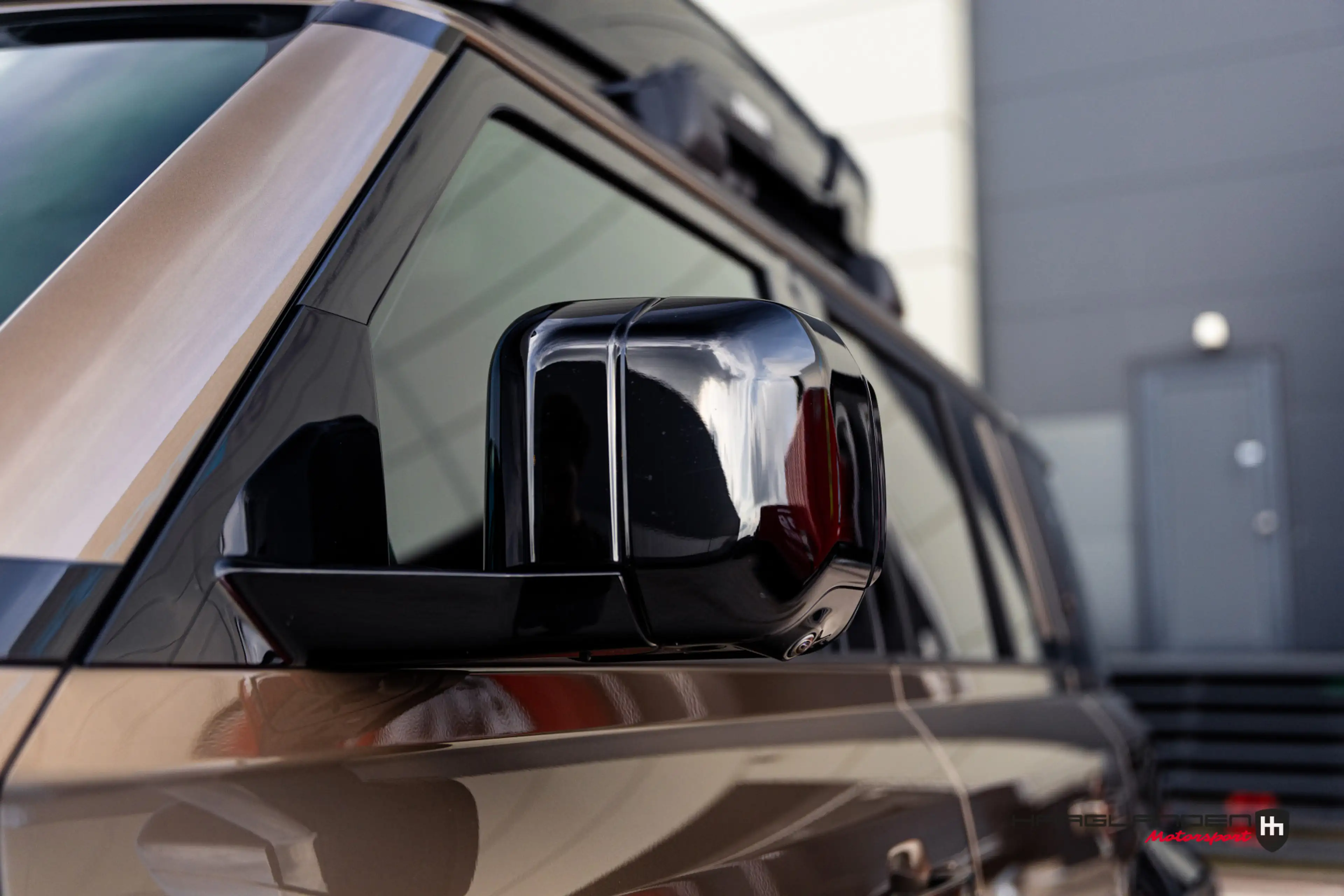 Land Rover Defender 110 Urban 2.0 P400e 110 S — photo 30
