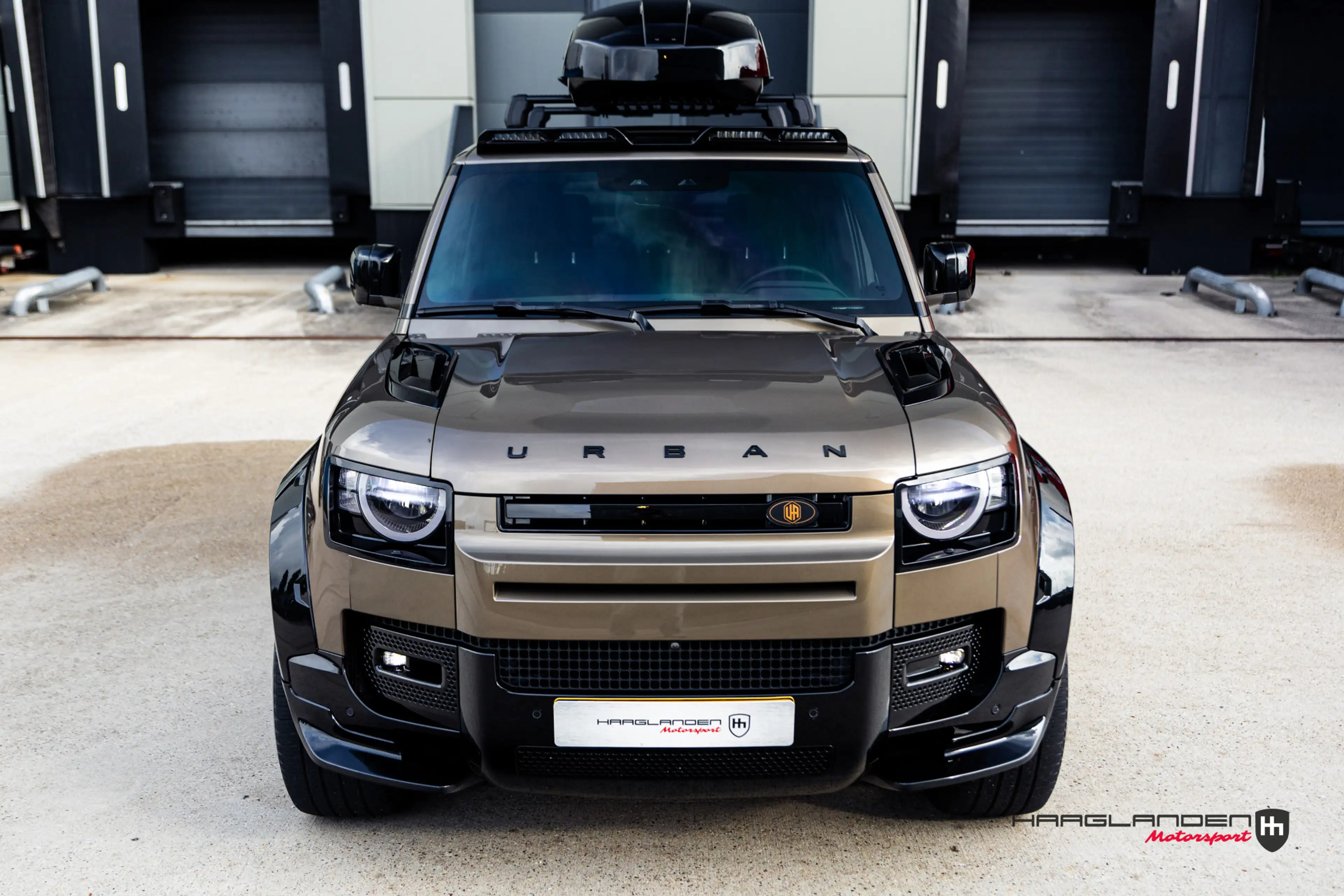 Land Rover Defender 110 Urban 2.0 P400e 110 S — photo 3