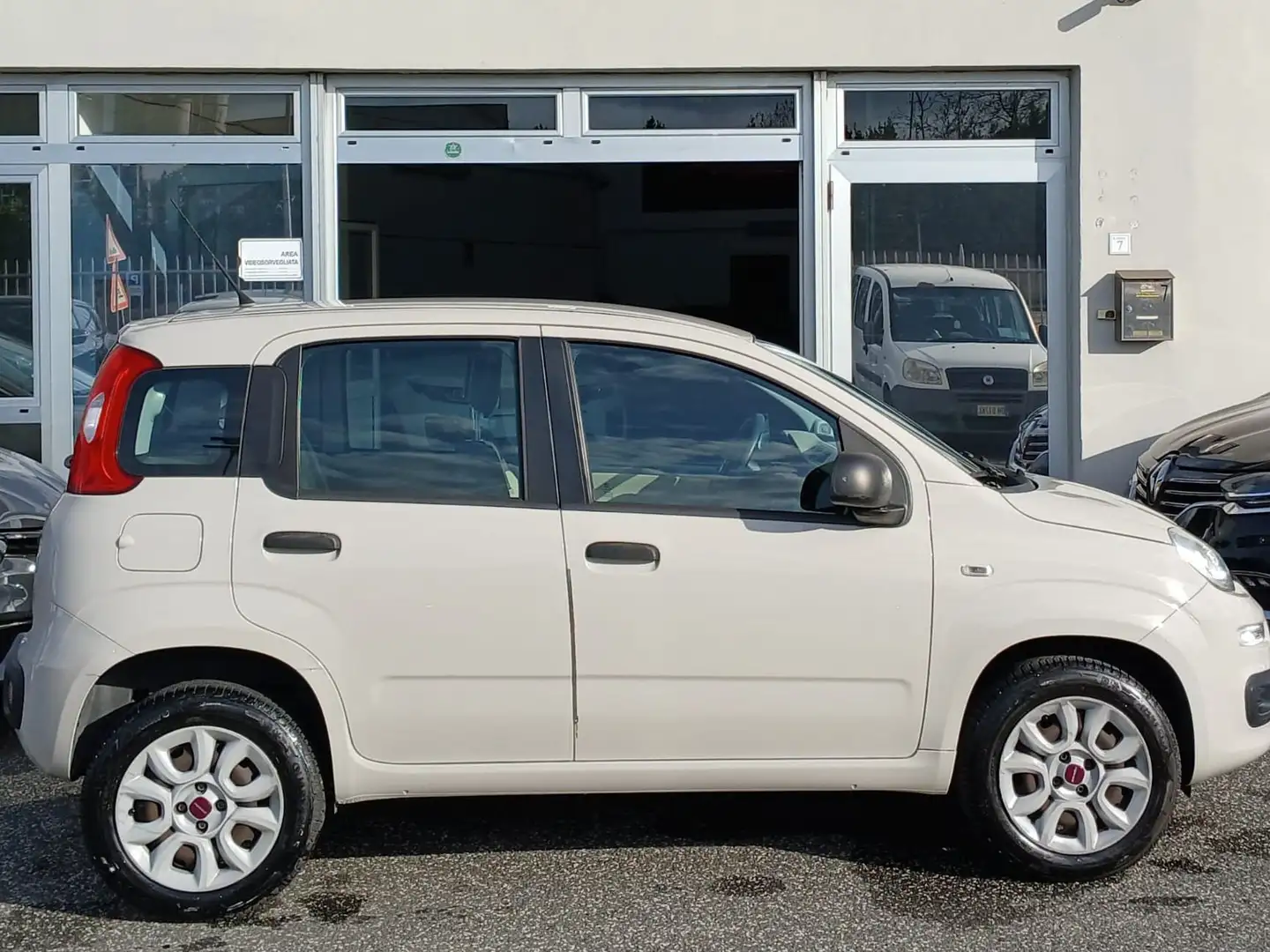 Fiat Panda Panda 0.9 t.air t. natural power Lounge 80cv E6 Beige - 1