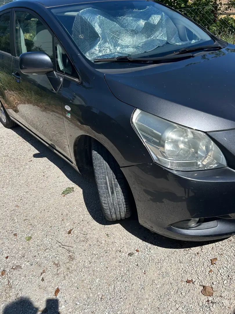 Toyota Verso Verso 2.0d Active Grigio - 1