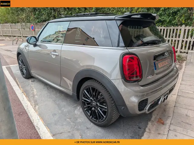 Mini Hatch view 9