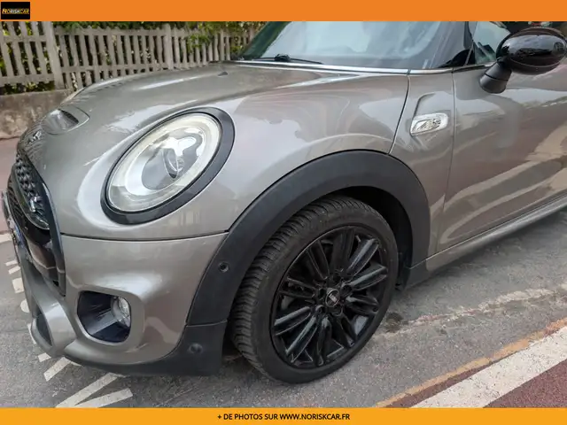 Mini Hatch view 28