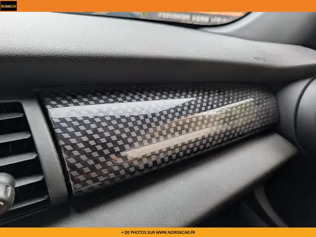 Mini Hatch view 26