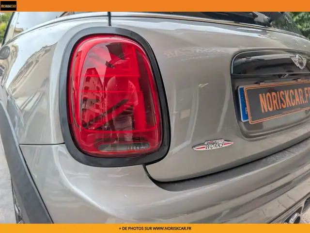 Mini Hatch view 10