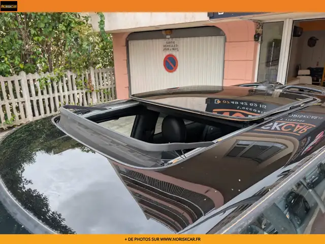 Mini Hatch view 8