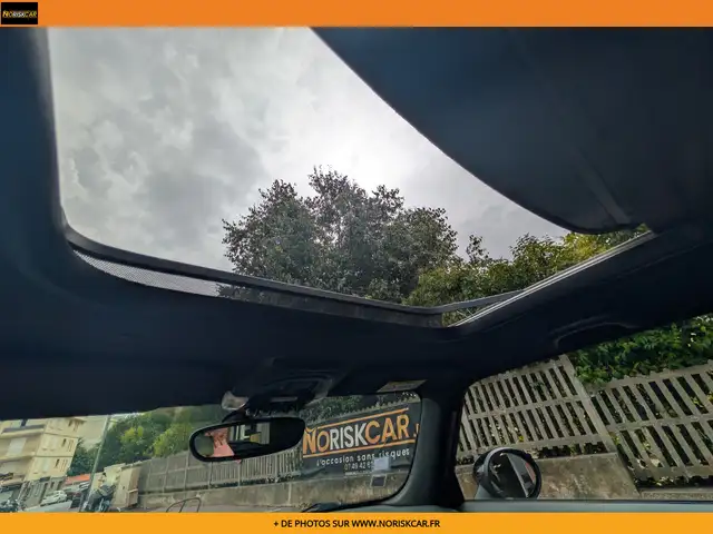 Mini Hatch view 19