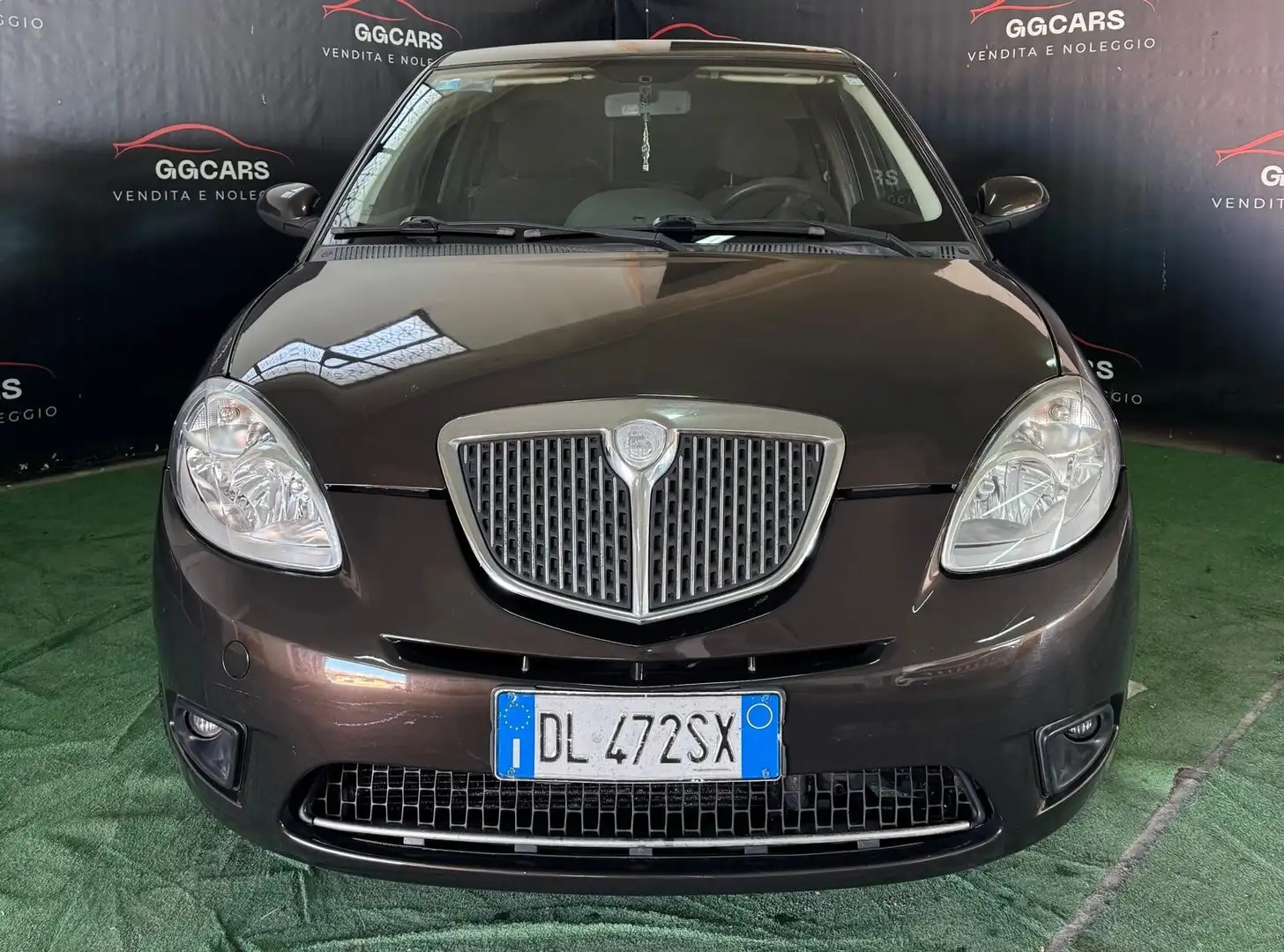 Lancia Ypsilon 1.3 MJT 75 CV Argento Marrone - 1