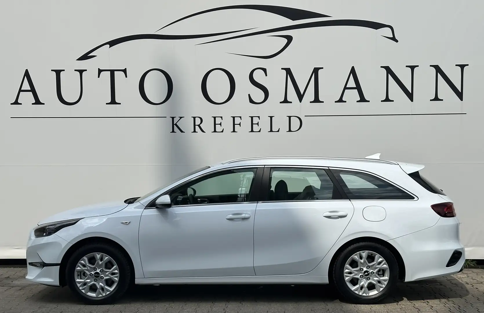 Kia Ceed / cee'd SW 1.6 CRDi (48V Mild-Hybrid) DCT7 Vision Blanc - 2