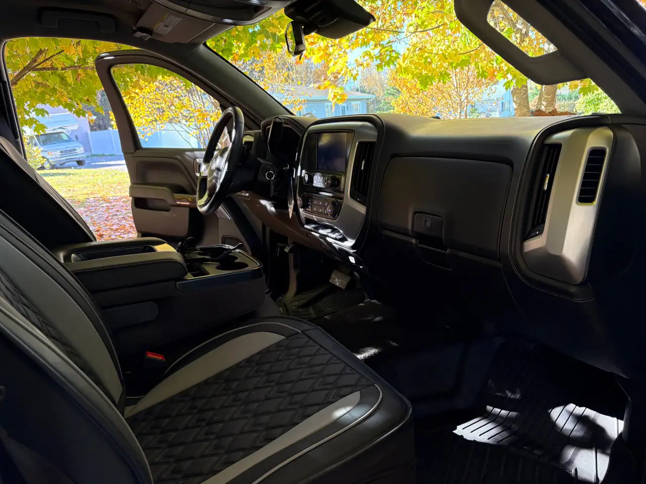 GMC Sierra 1500 снимка GMC Sierra 1500