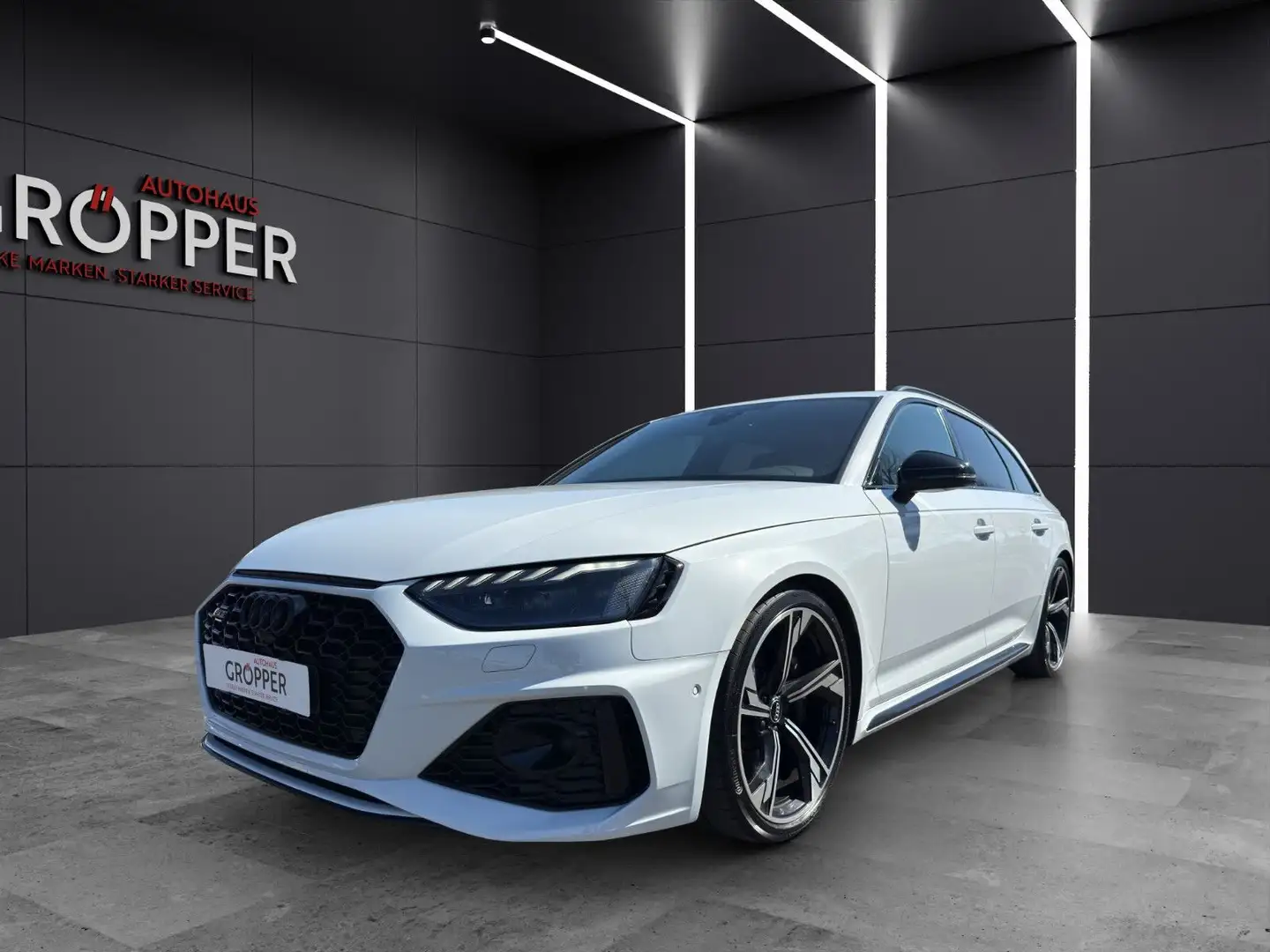 Audi RS4 Avant 2.9 TFSI Quattro/B&O/Matrix....... Weiß - 1