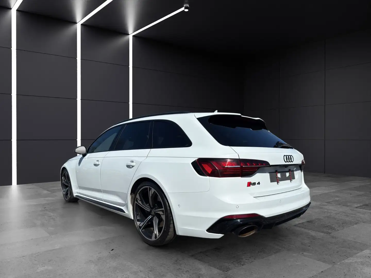 Audi RS4 Avant 2.9 TFSI Quattro/B&O/Matrix....... Weiß - 2