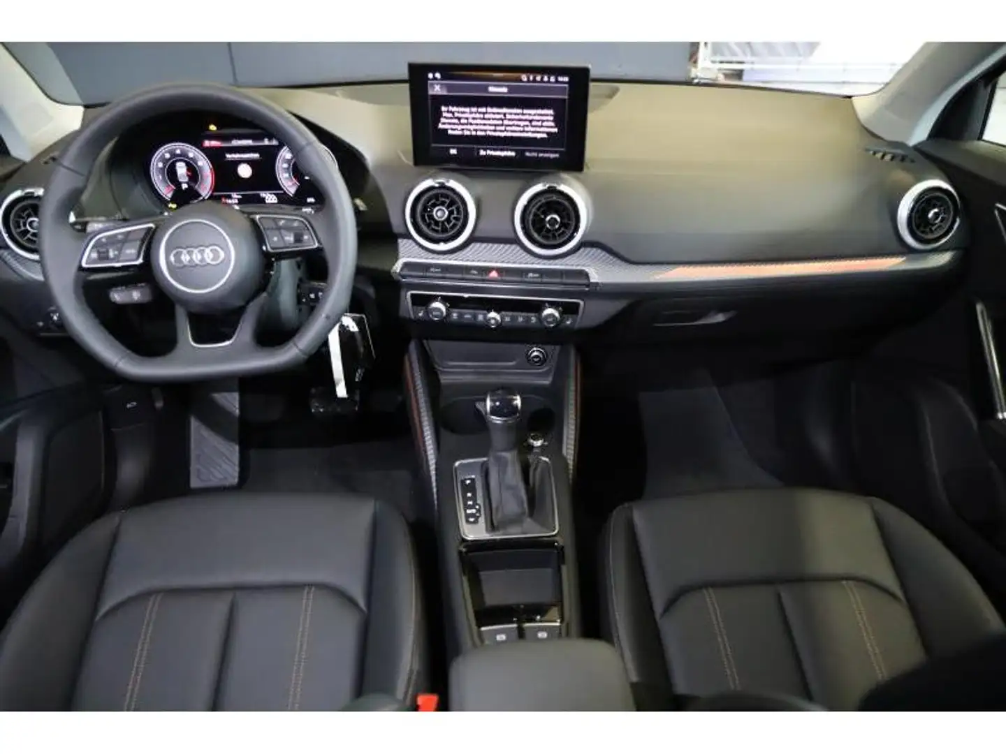 Audi Q2 Gris - 2