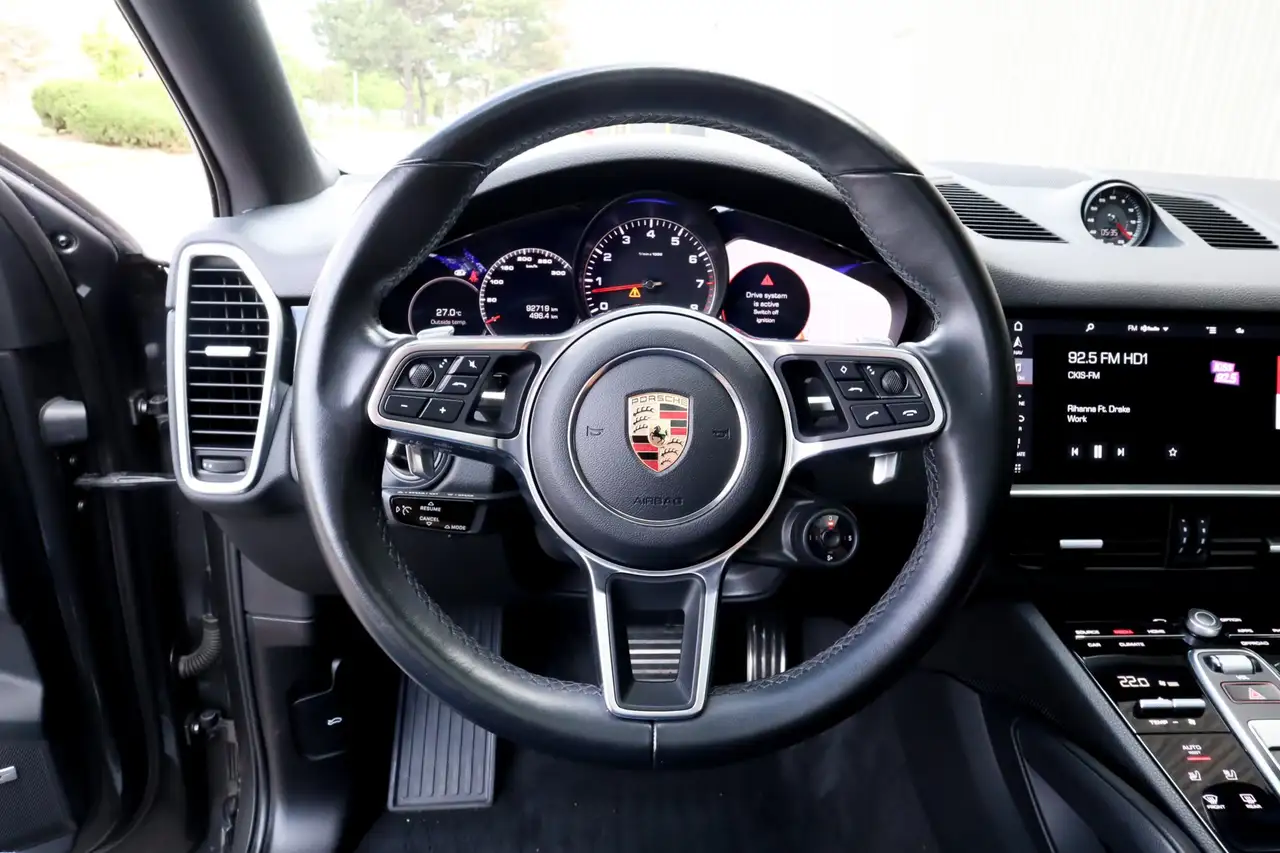 Porsche Cayenne снимка Porsche Cayenne