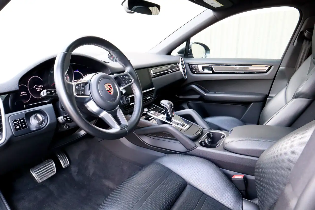 Porsche Cayenne снимка Porsche Cayenne
