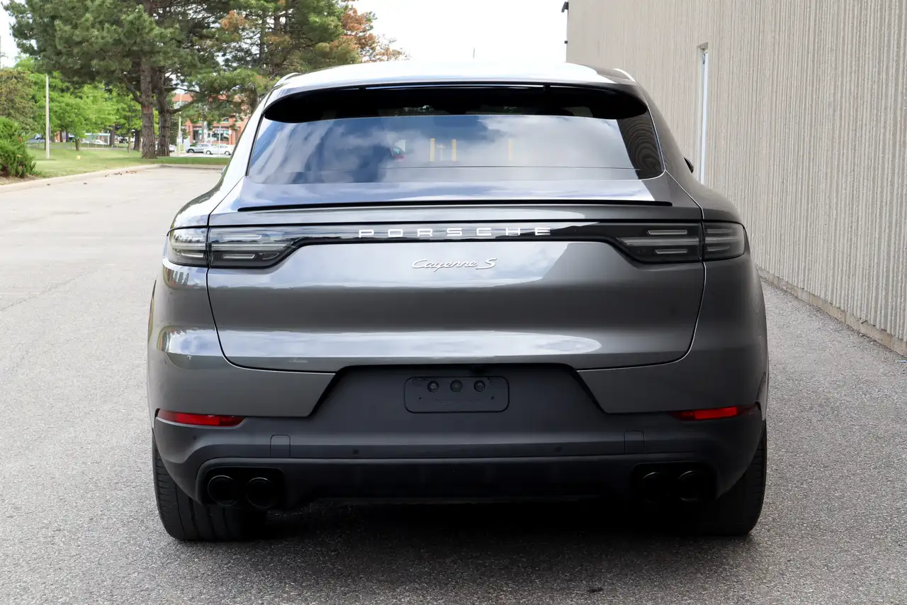 Porsche Cayenne снимка Porsche Cayenne