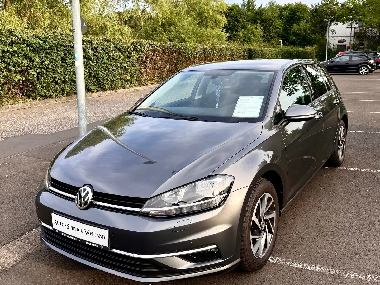 Volkswagen Golf VII Sound Edition Kurvenlicht Xenon Navi Grau - 1