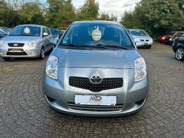 Toyota Yaris TÜV Neu, Automatik, Garantie, 1.Hand