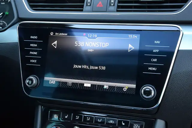Skoda Superb view 13