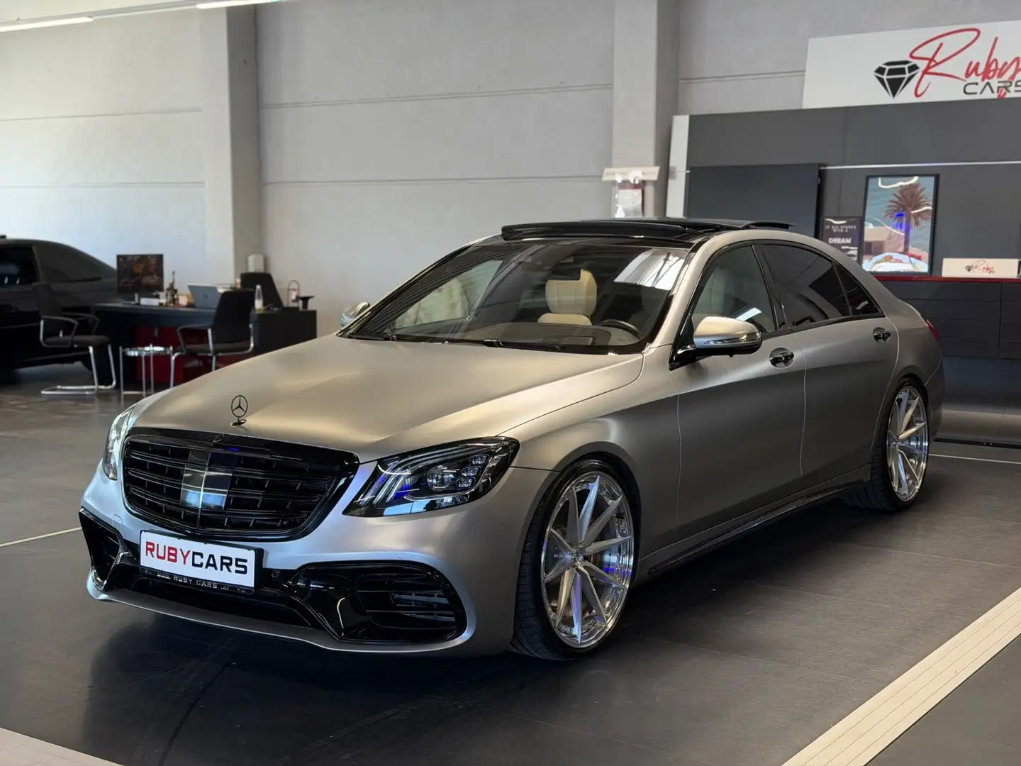 Mercedes-Benz S 350 S-Klasse S 350 d AMG Line 4Matic LANG Schwarz - 2
