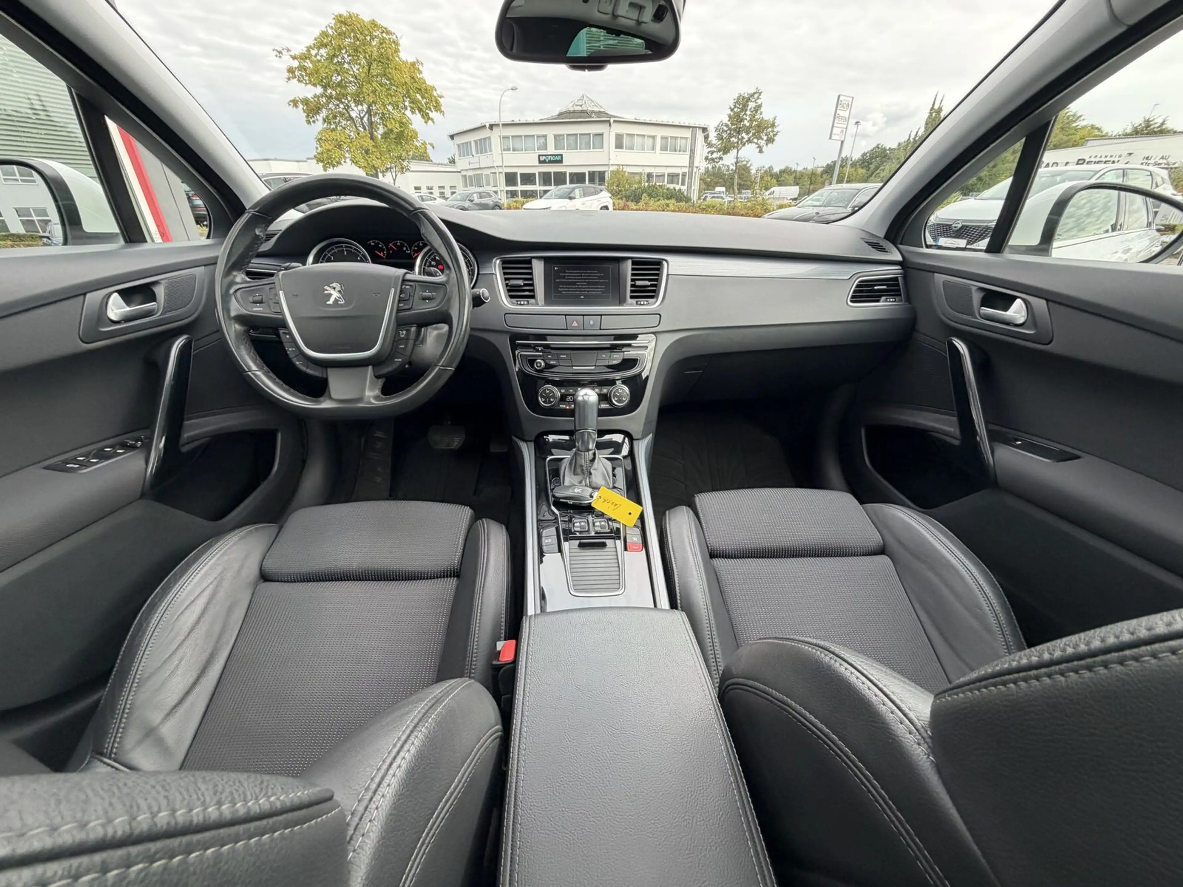 Peugeot 508 2.0 AT Blue HDI SW Allure LED Pano Navi Voll — photo 11
