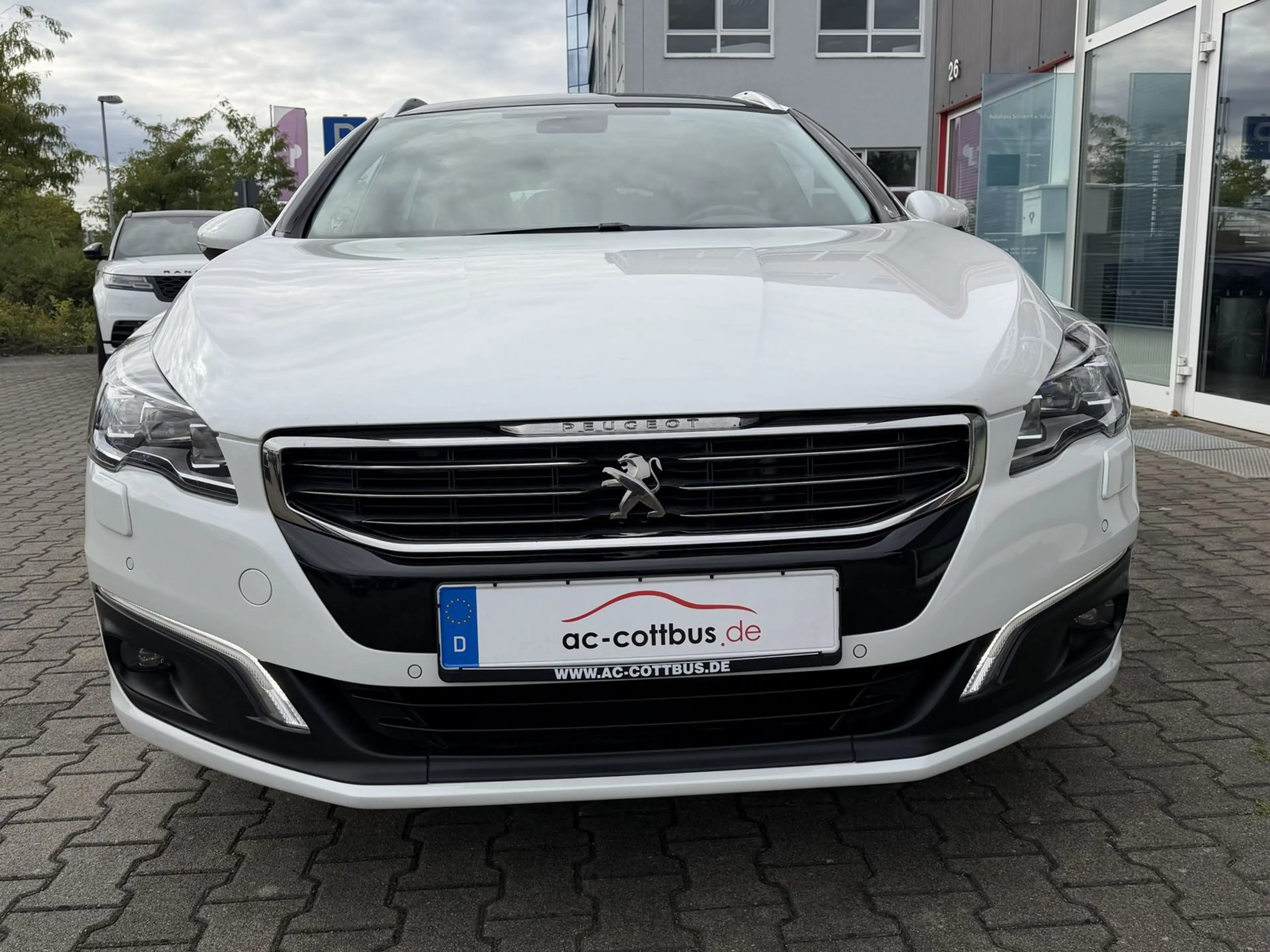 Peugeot 508 2.0 AT Blue HDI SW Allure LED Pano Navi Voll — photo 8