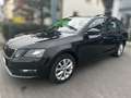 Skoda Octavia Combi Ambition Schwarz - thumbnail 2