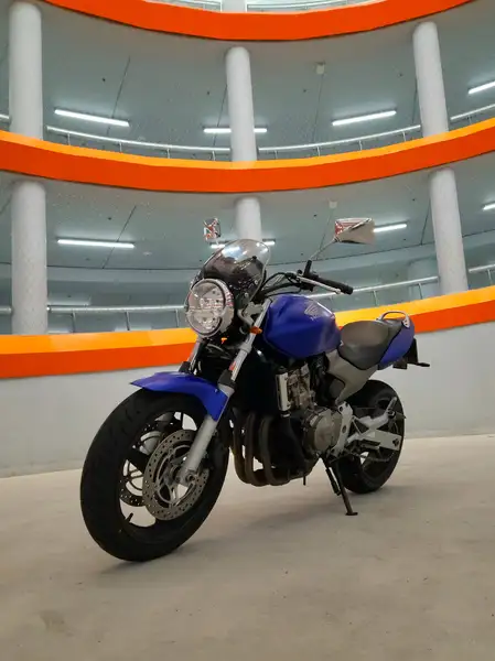 Honda Hornet - foto 3