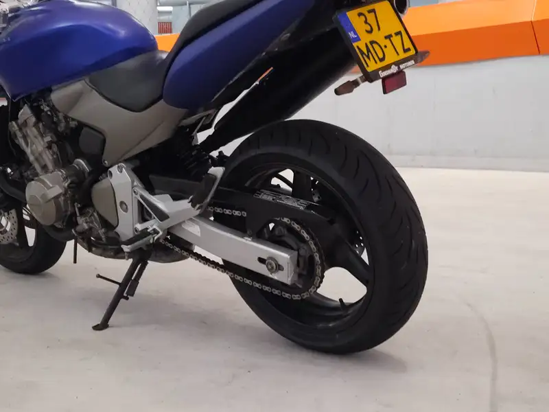 Honda Hornet - foto 7