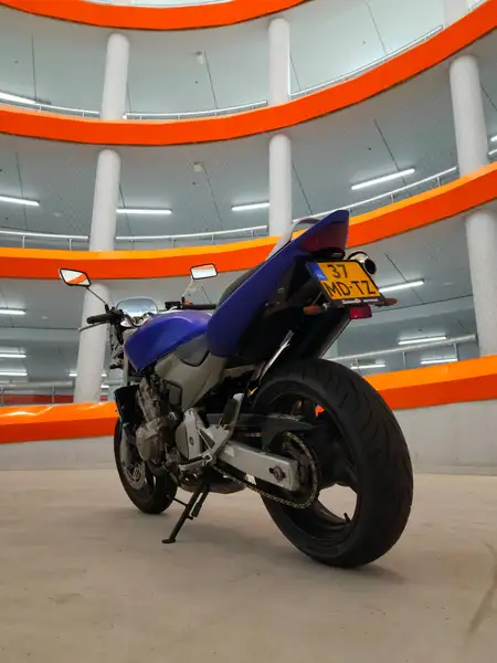 Honda Hornet - foto 4