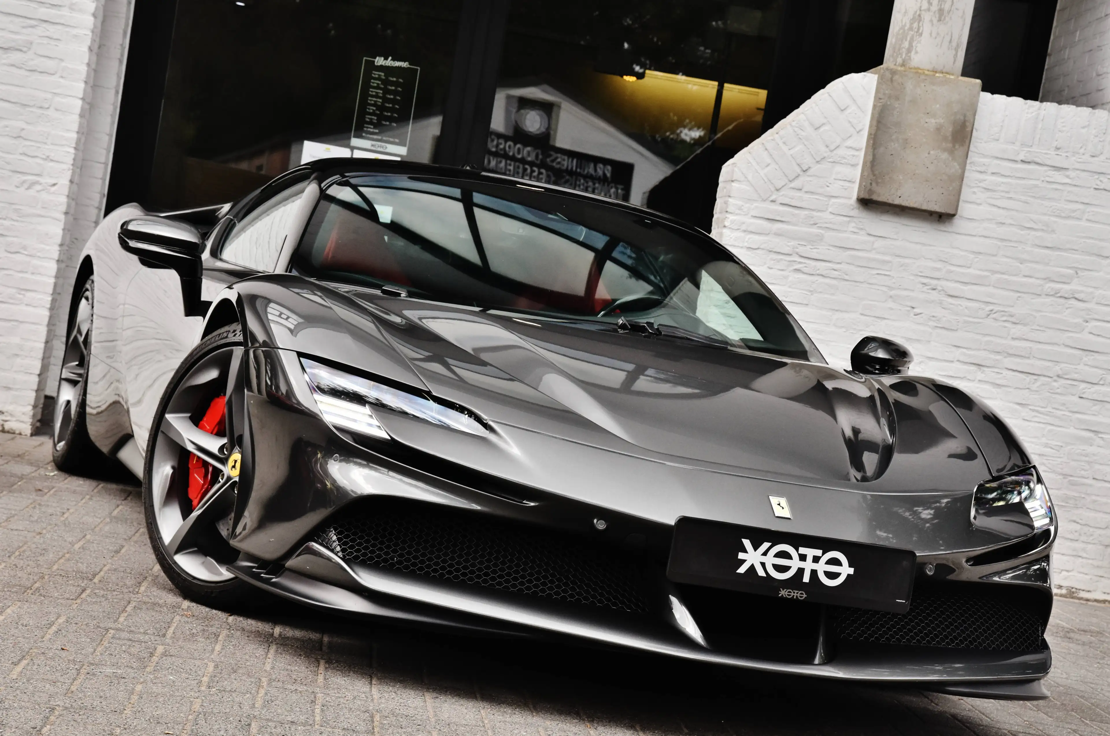 Ferrari SF90 Stradale 4.0 TURBO V8 F1 PHEV *** LIFT / CAMERA / CARBON *** — photo 2