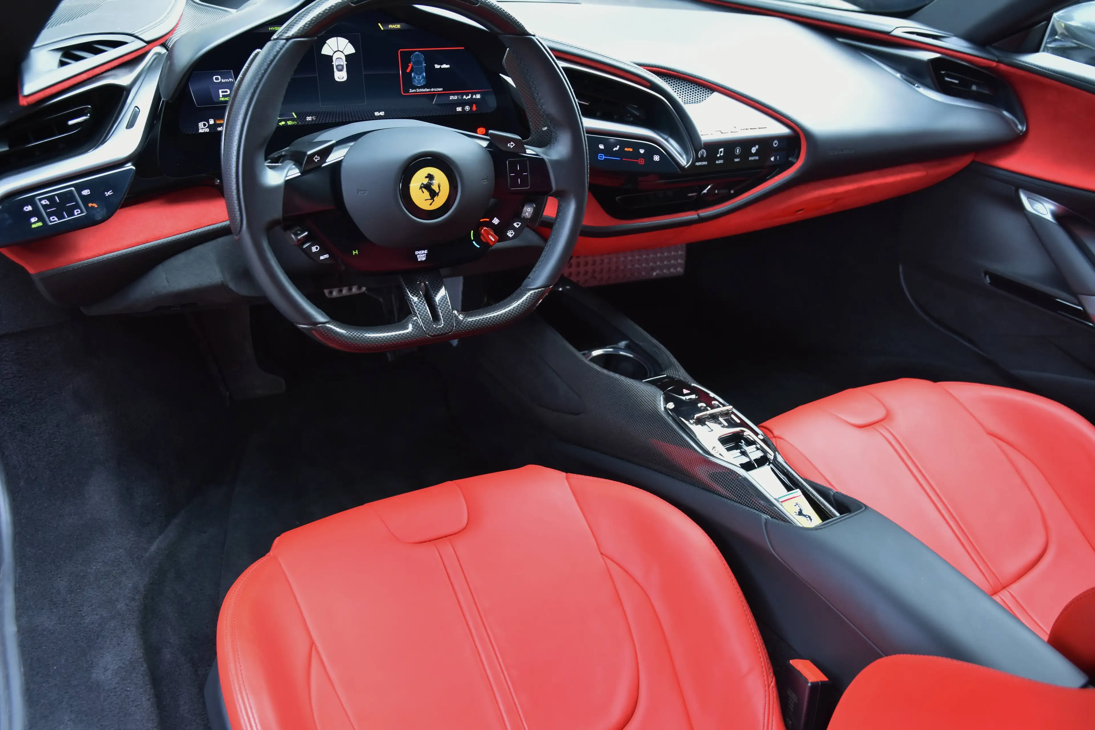 Ferrari SF90 Stradale 4.0 TURBO V8 F1 PHEV *** LIFT / CAMERA / CARBON *** — photo 4