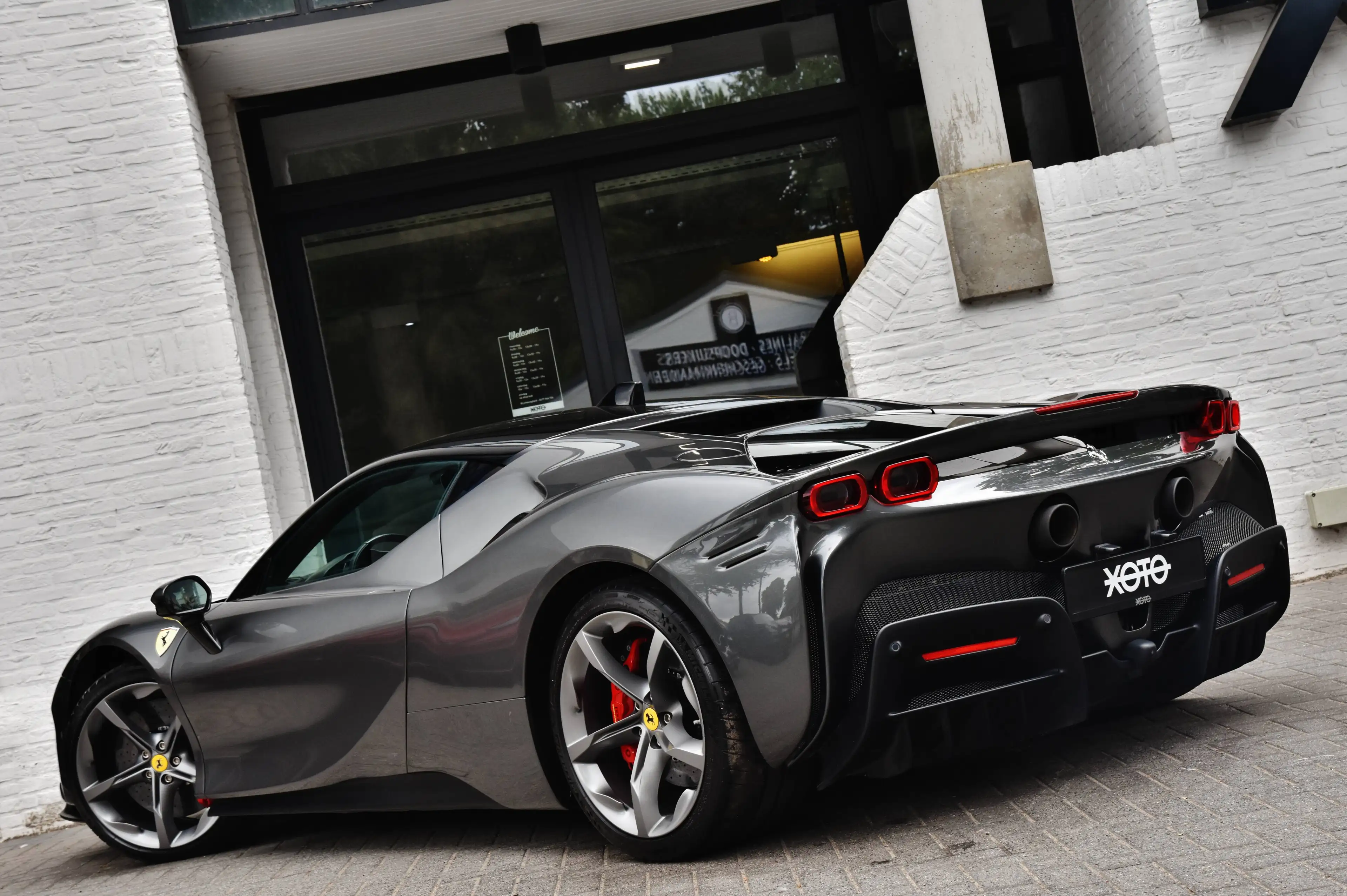 Ferrari SF90 Stradale 4.0 TURBO V8 F1 PHEV *** LIFT / CAMERA / CARBON *** — photo 9