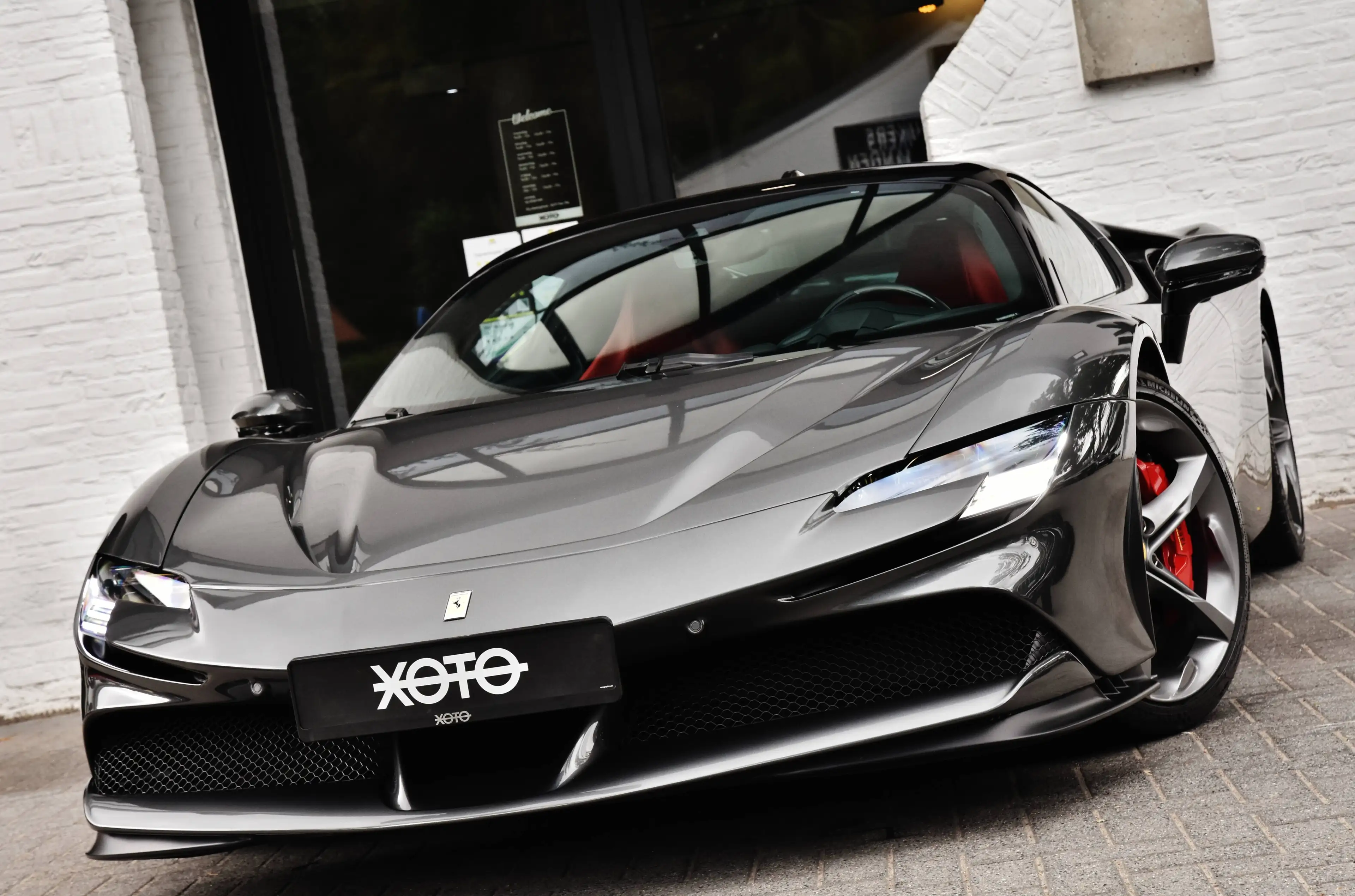 Ferrari SF90 Stradale 4.0 TURBO V8 F1 PHEV *** LIFT / CAMERA / CARBON ***