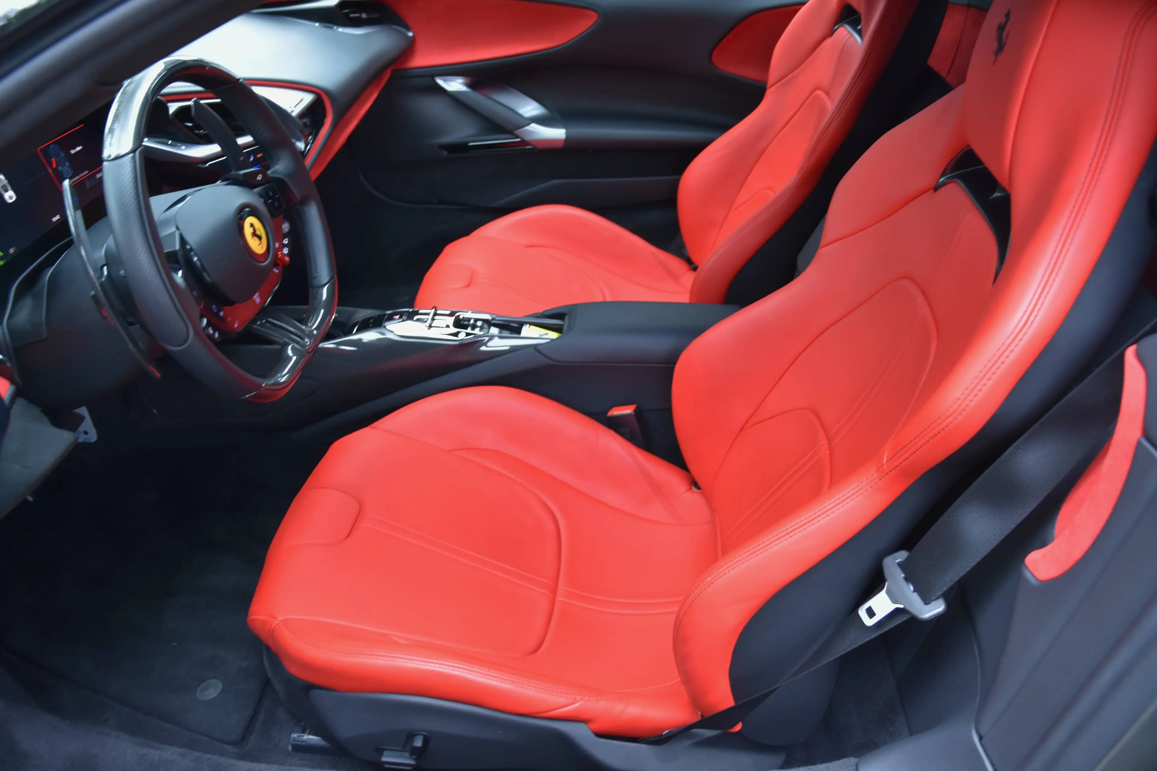 Ferrari SF90 Stradale 4.0 TURBO V8 F1 PHEV *** LIFT / CAMERA / CARBON *** — photo 5