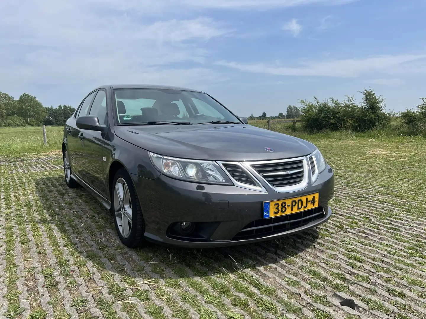 Saab 9-3 1.9 TTiD Vector Grijs - 2