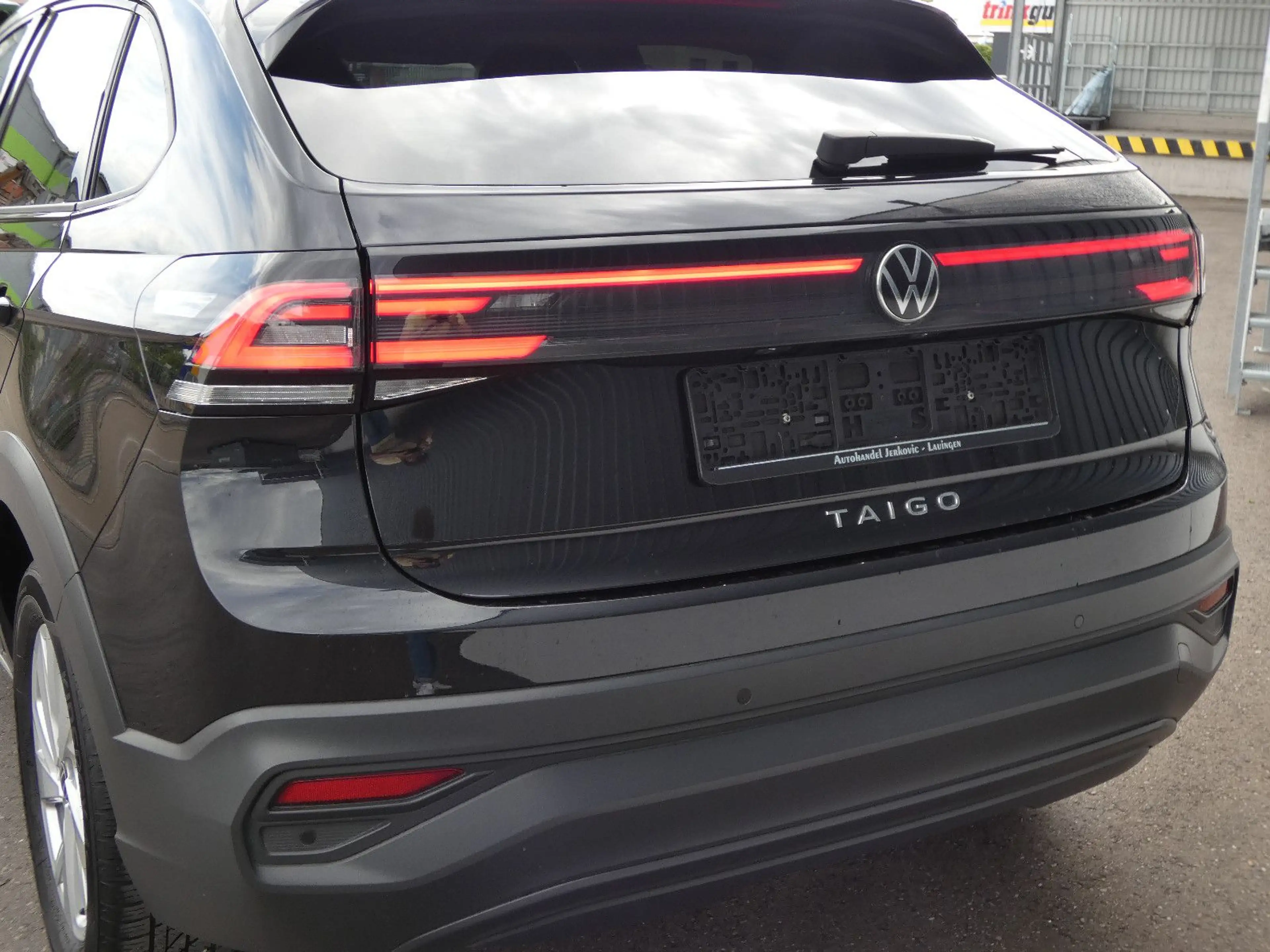 Volkswagen Taigo 1.0 TSI Life 1-Hand LED Navi Virtual SHZ — photo 25
