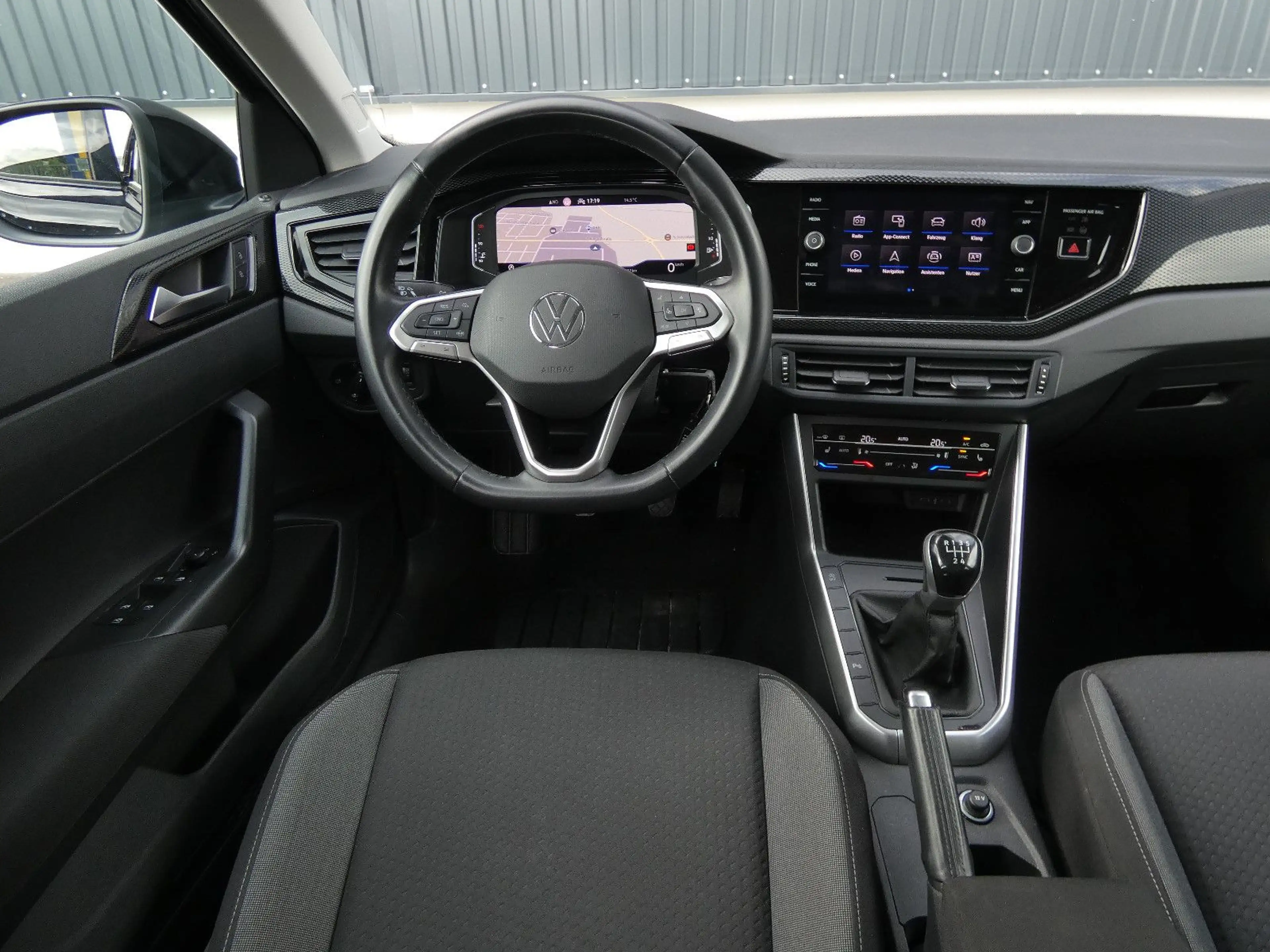 Volkswagen Taigo 1.0 TSI Life 1-Hand LED Navi Virtual SHZ — photo 4