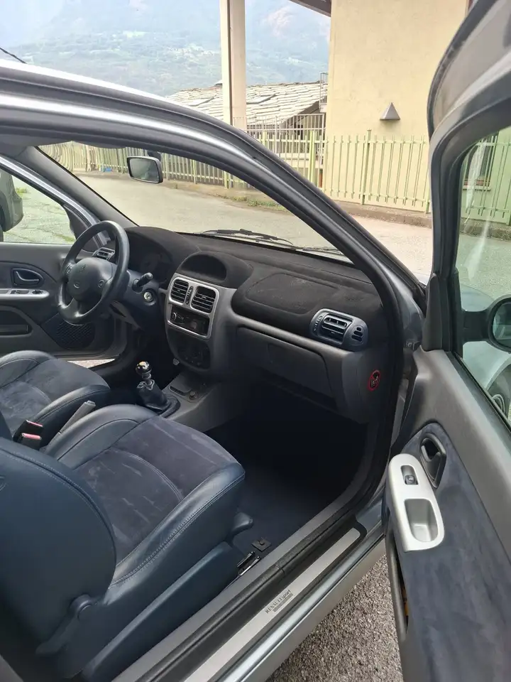 Renault Clio 3p 2.0 16v Sport, foto 2