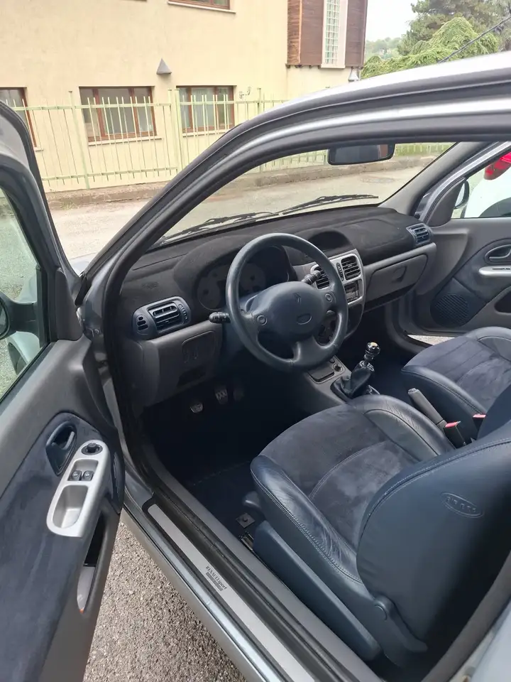 Renault Clio 3p 2.0 16v Sport, foto 3