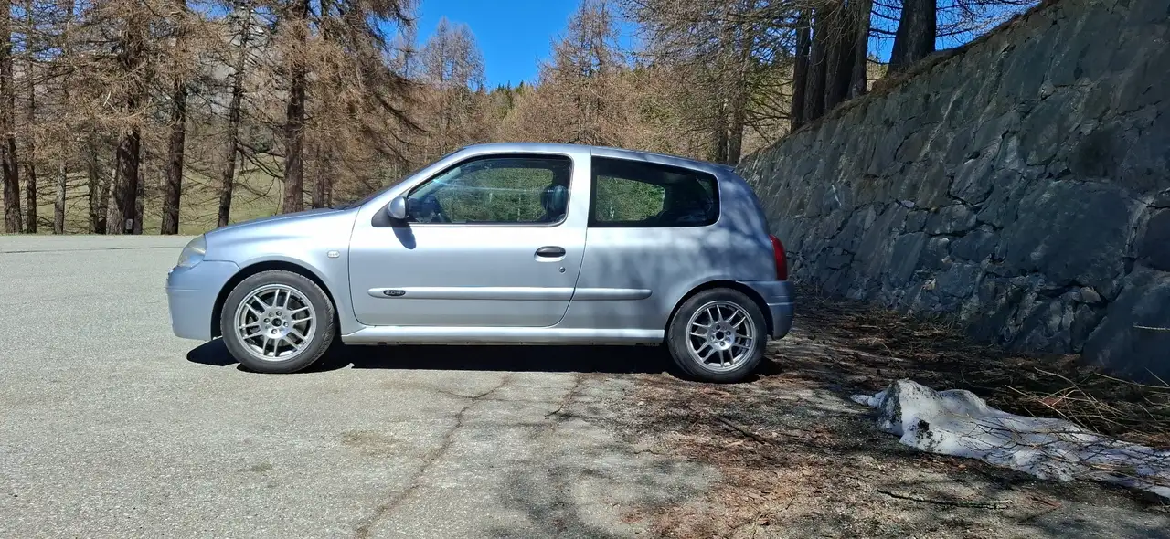 Renault Clio 3p 2.0 16v Sport, foto 4