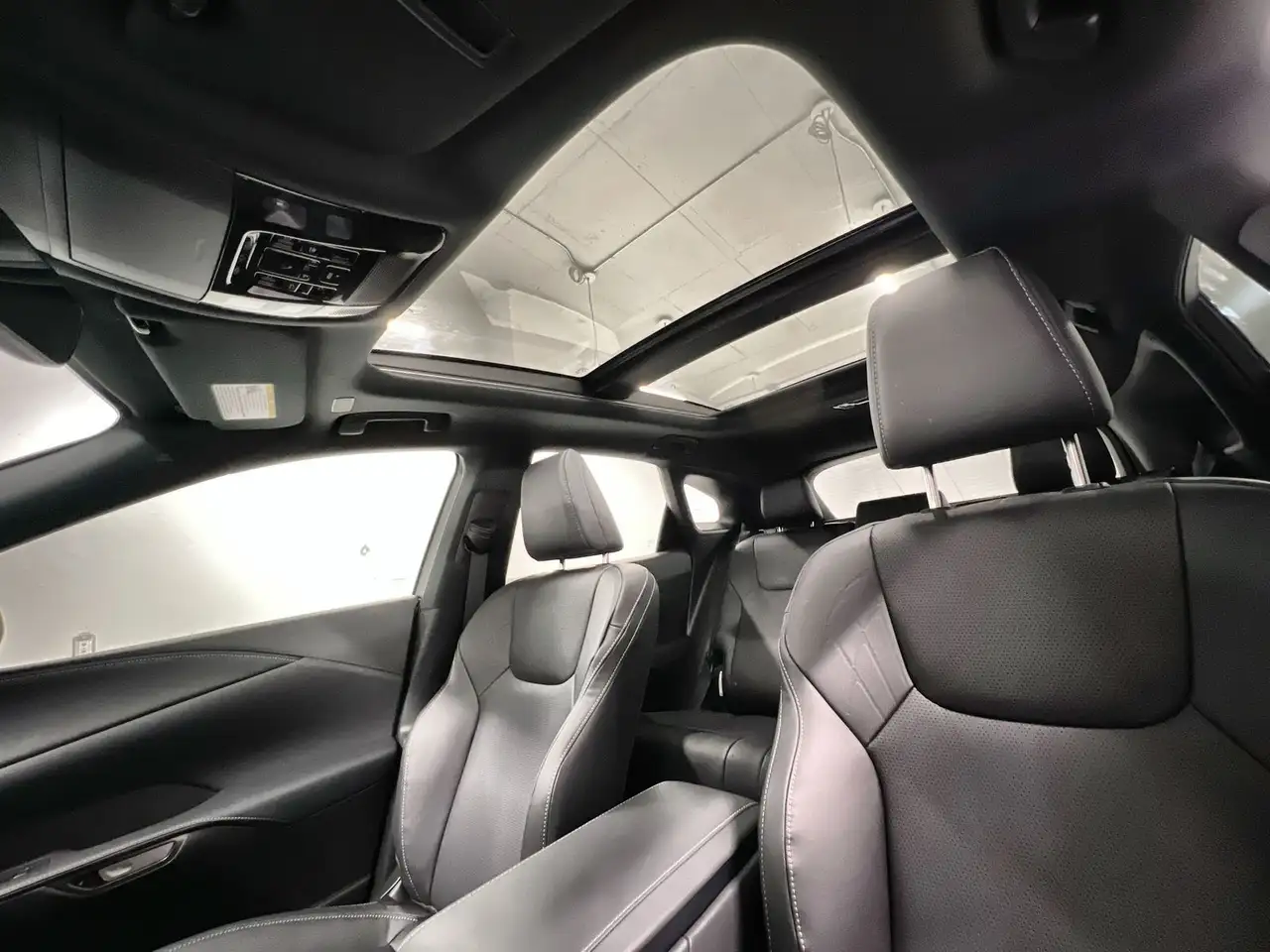 Lexus RX fotografie Lexus RX