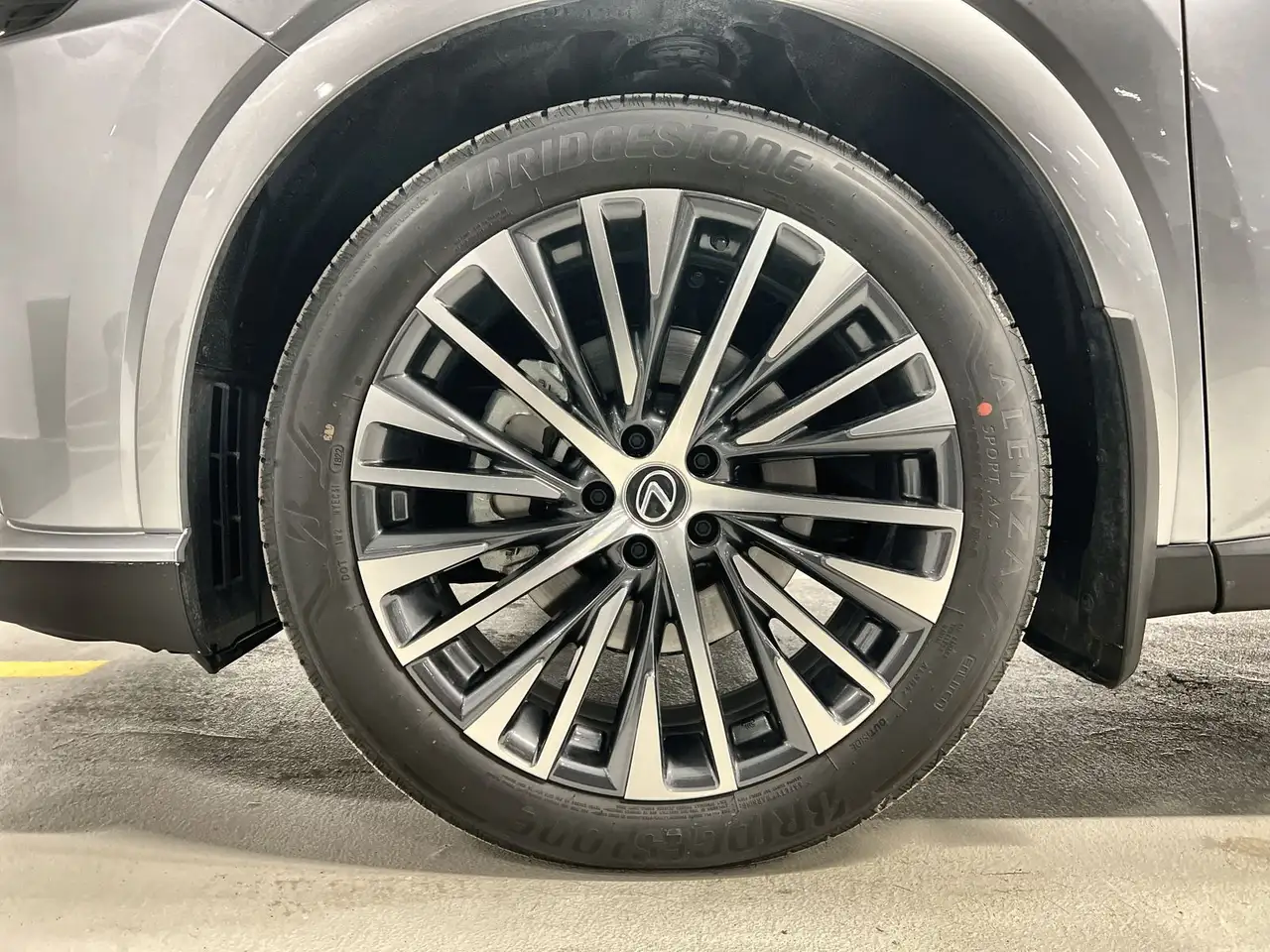 Lexus RX fotografie Lexus RX